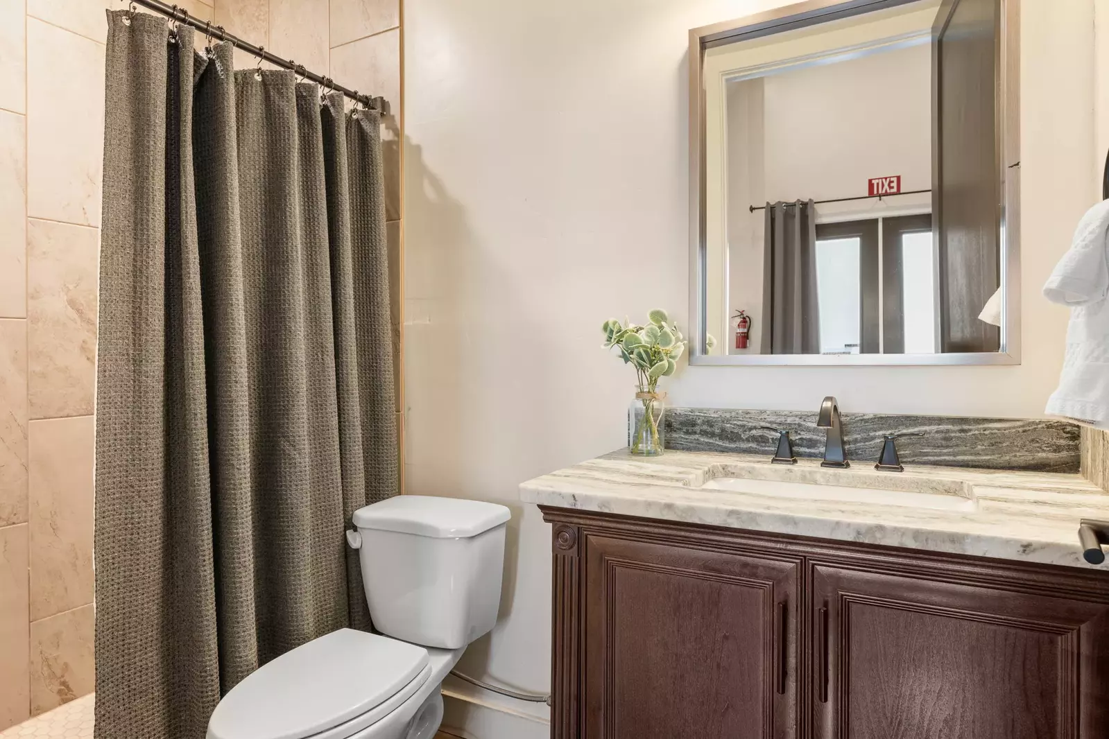 Casita Bathroom