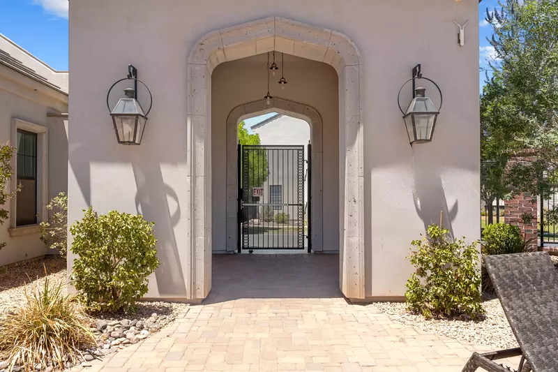 Community Amenities Entrance
