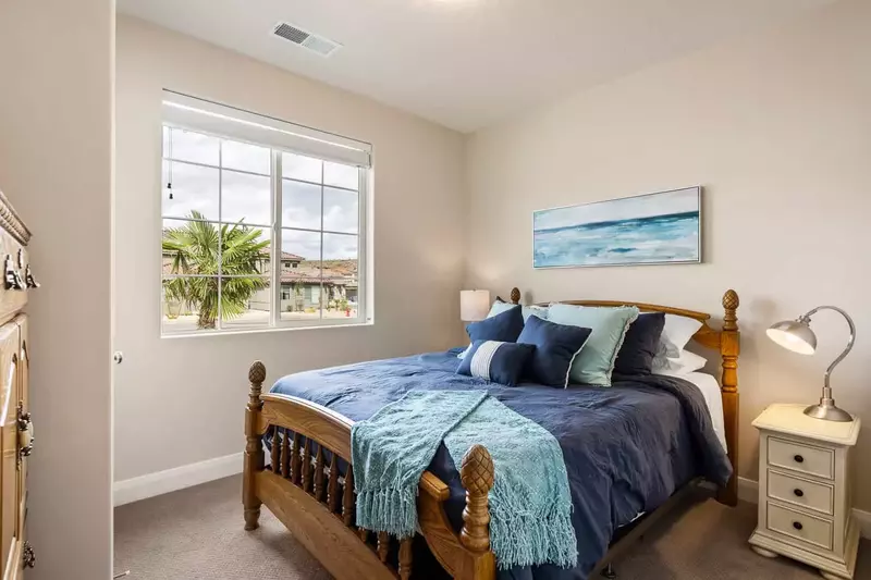 Queen Bedroom