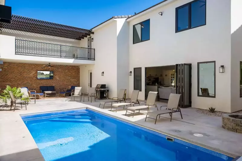 Private Pool