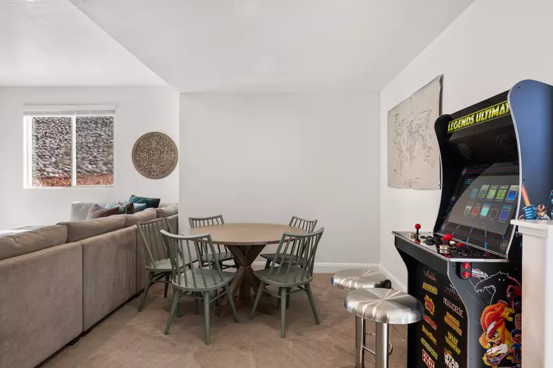 Loft, Arcade, Game Table