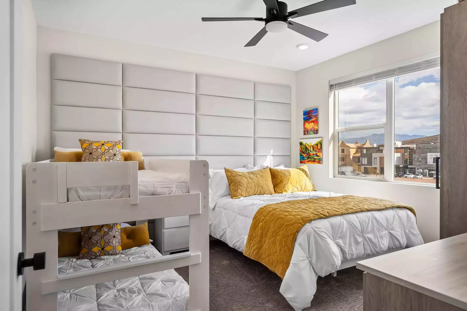 Queen Bedroom with T/T Bunk