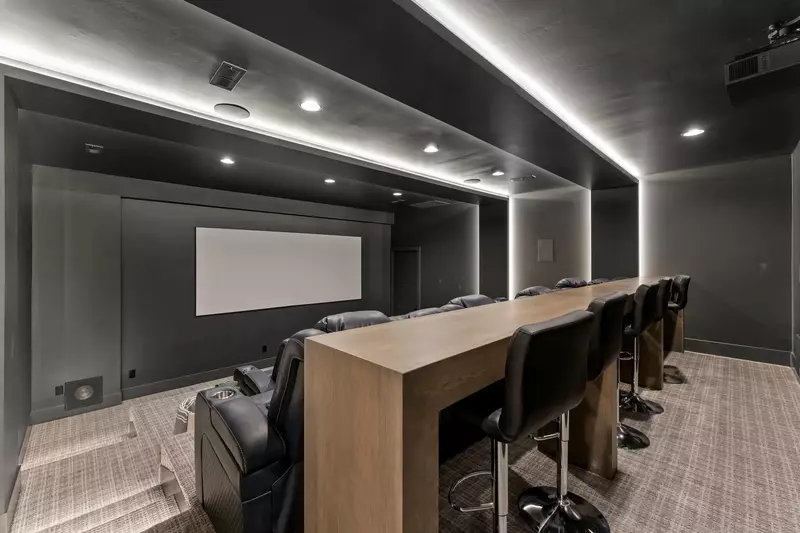 Home Theater / Bar Seating