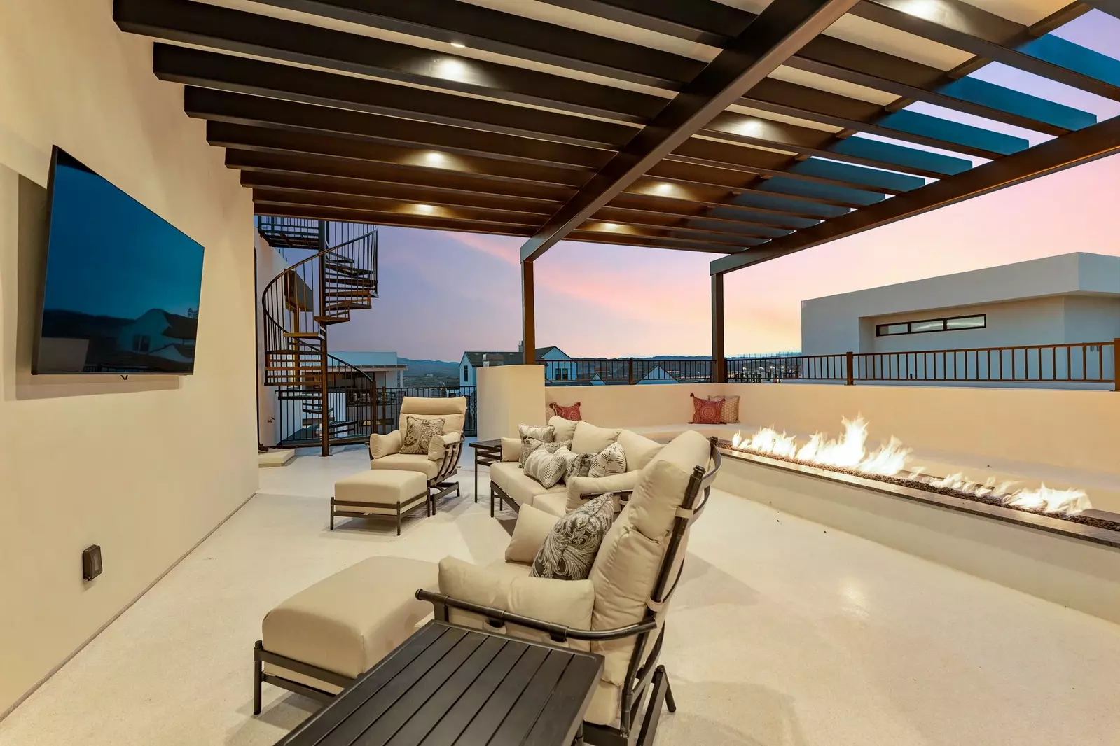 Cover Deck Seating and Fire Table