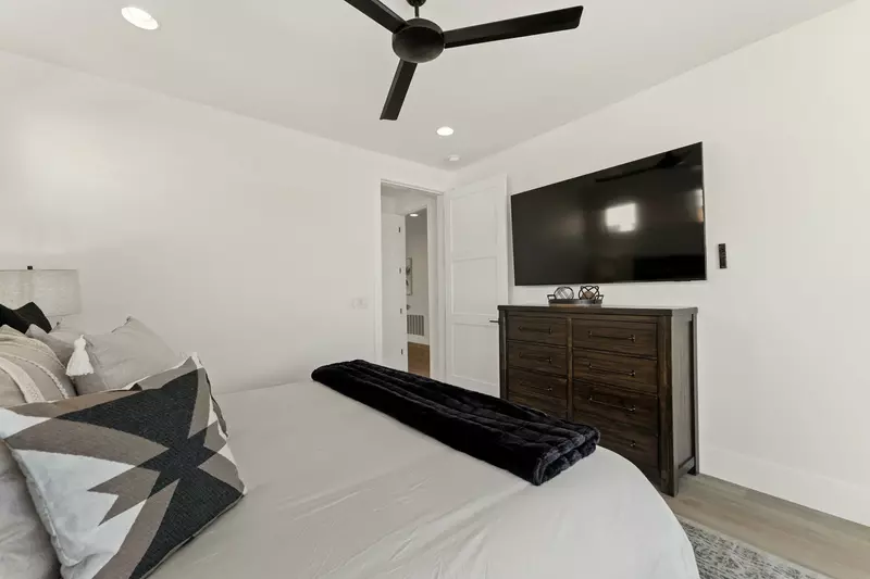King Bedroom
