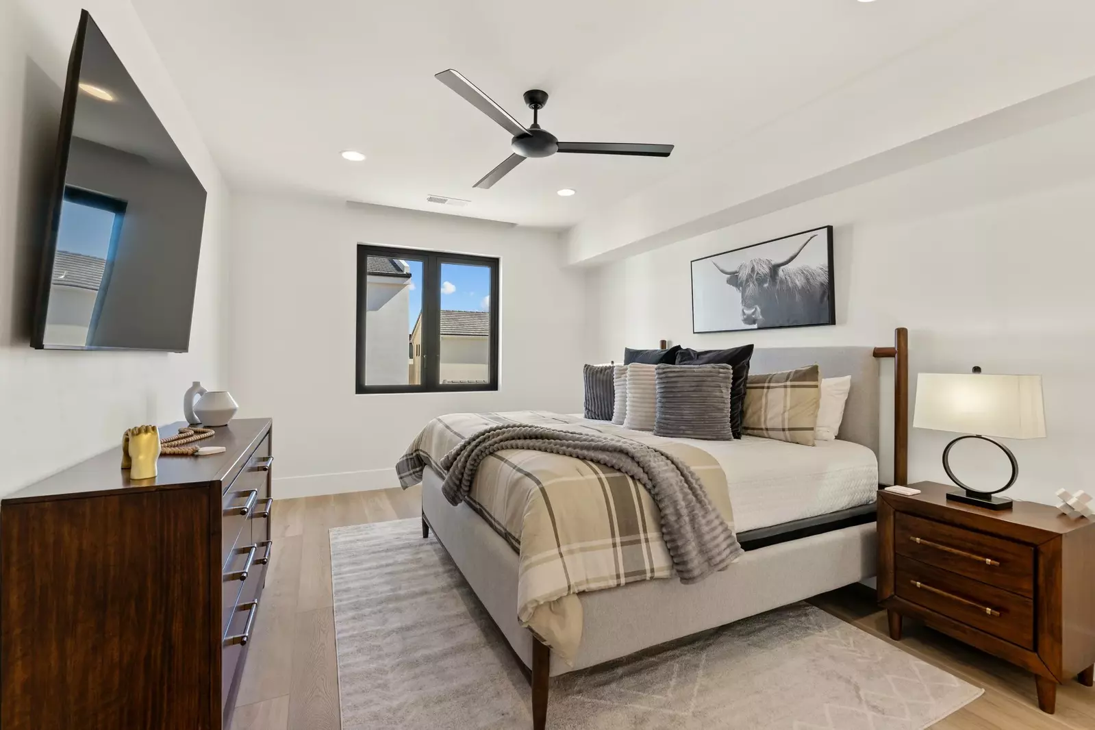 King Bedroom