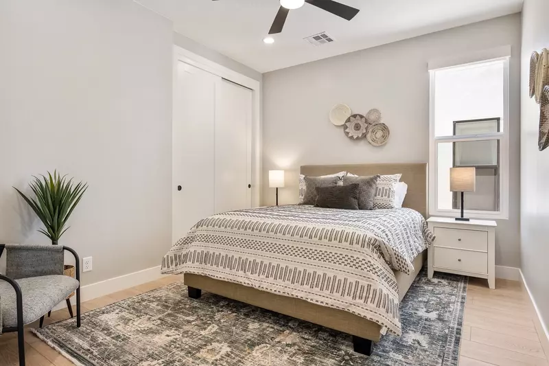 Queen Bed