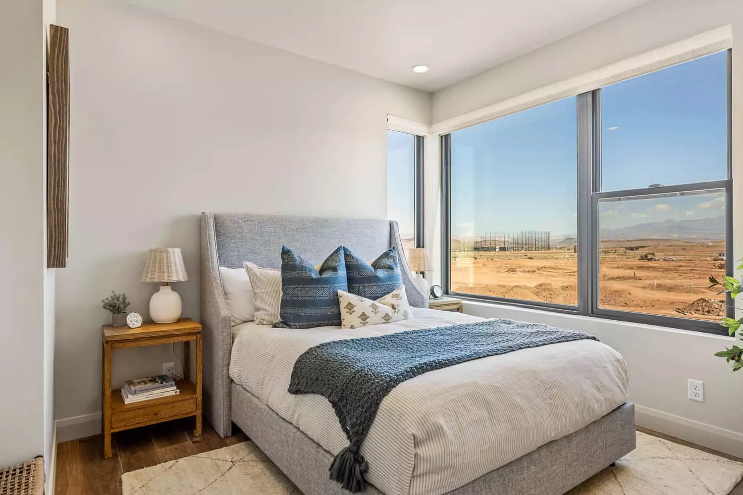 Queen Bed