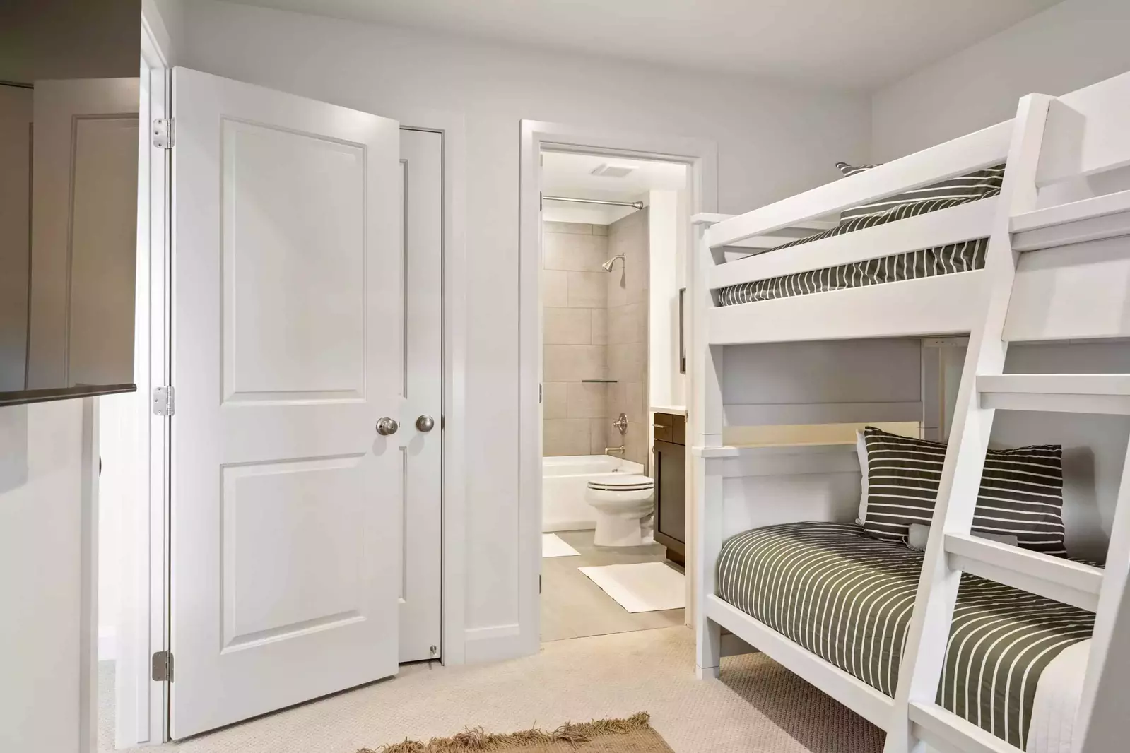 Twin/Twin Bunk Beds