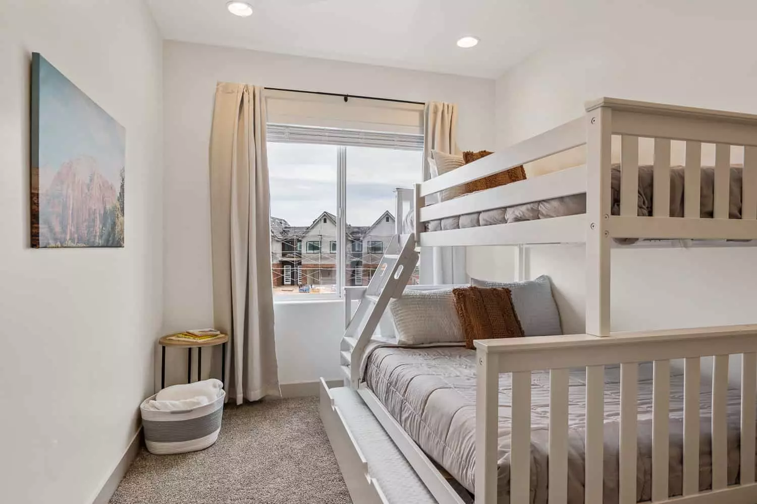 Twin Full Bunk Room