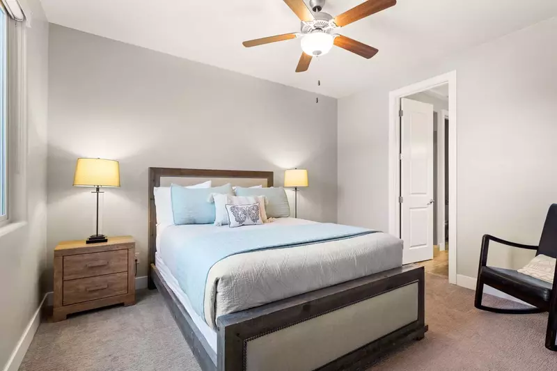Queen Bedroom