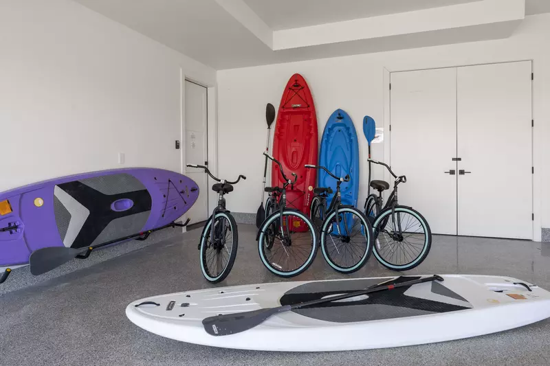 Garage Amenities