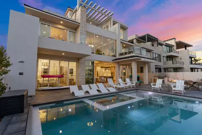 The Beach Front Private Pool & Hot Tub