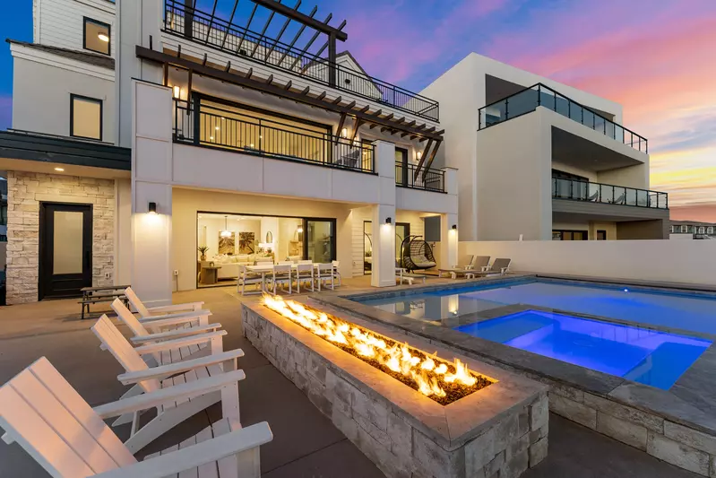 The Beach Front 2.0 Fire Pit