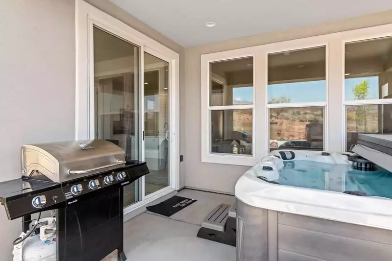 Private Hot Tub and Grill