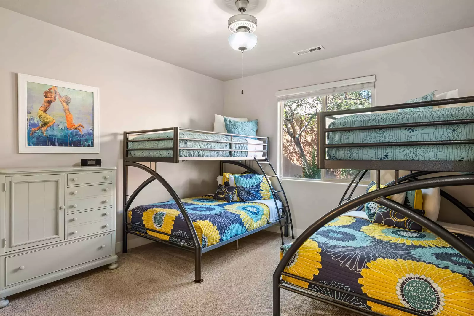 2 Twin/Full Bunk Room