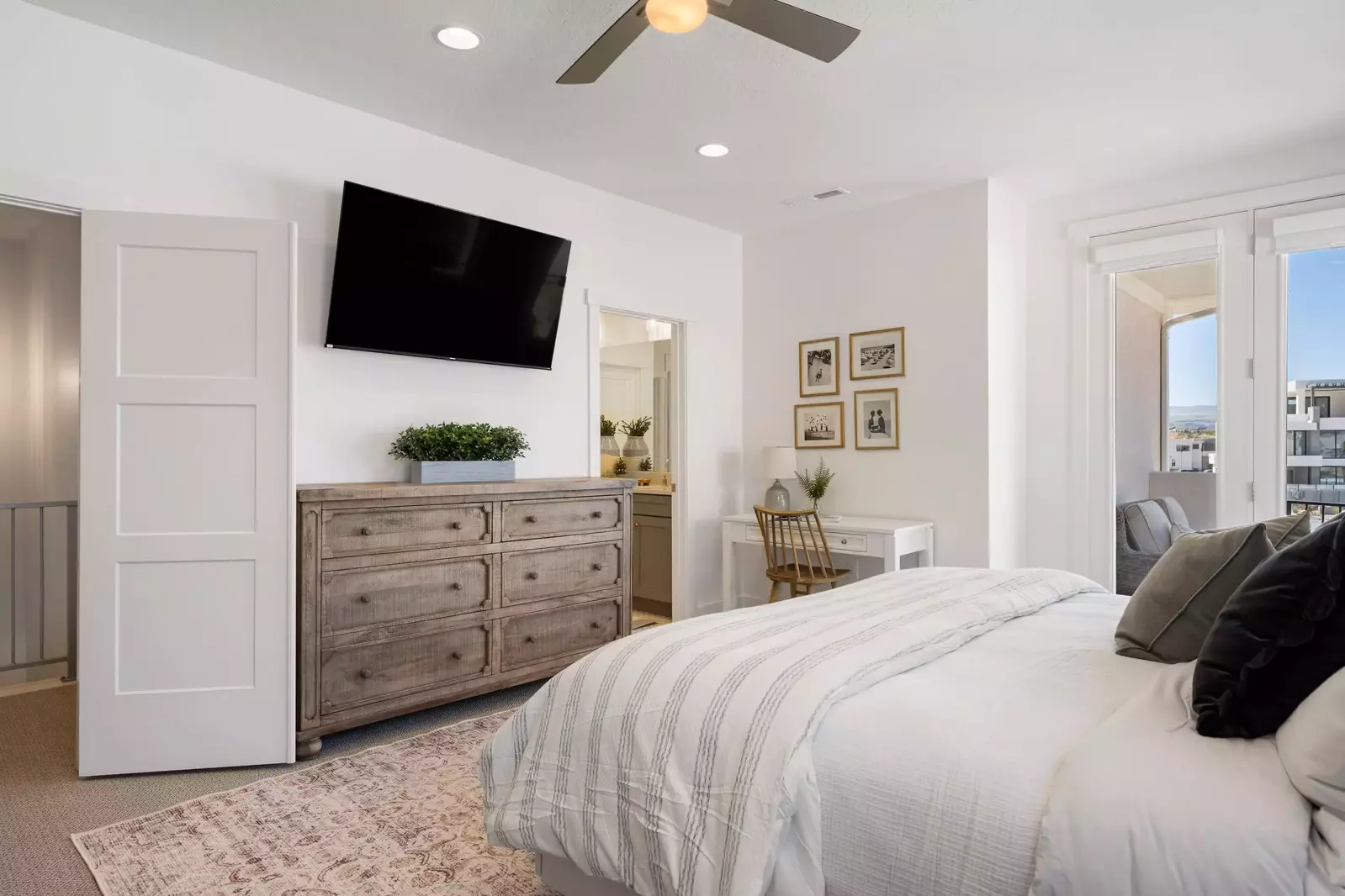 King Bedroom