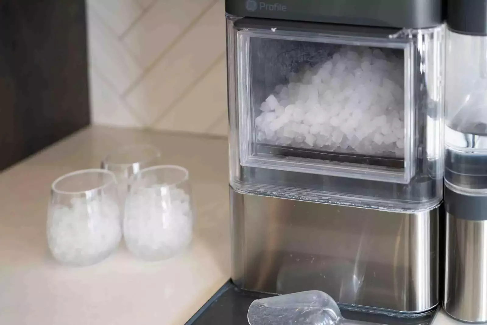Pebble Ice Machine