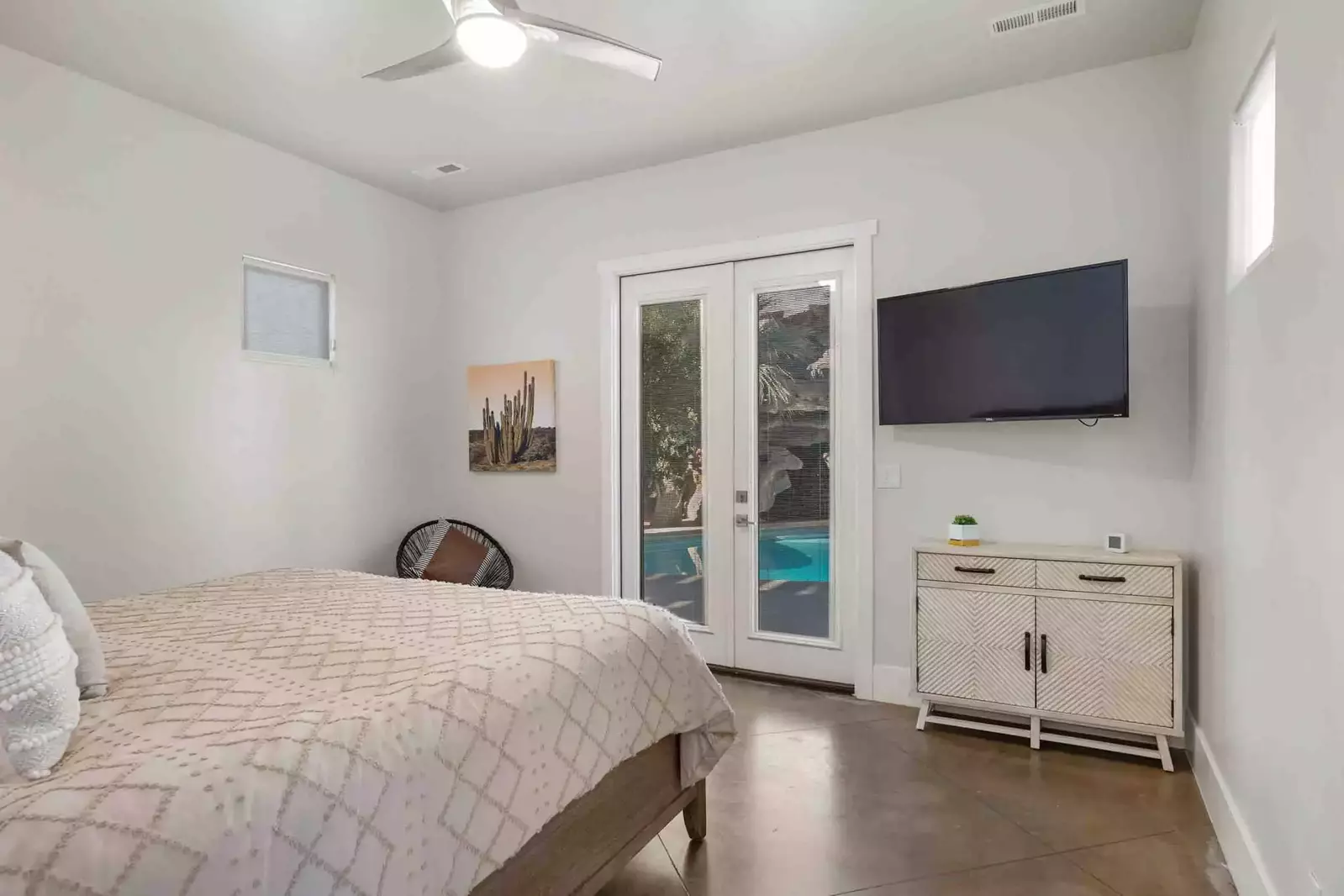 King Casita Bedroom