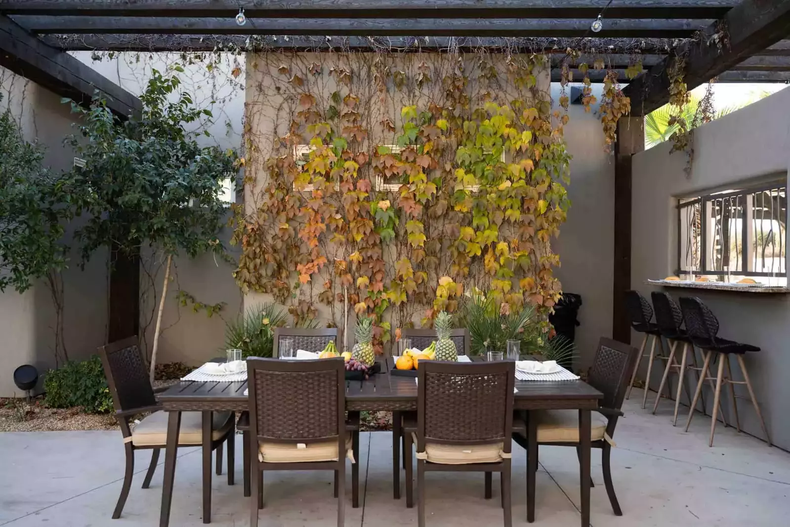 Courtyard Seating