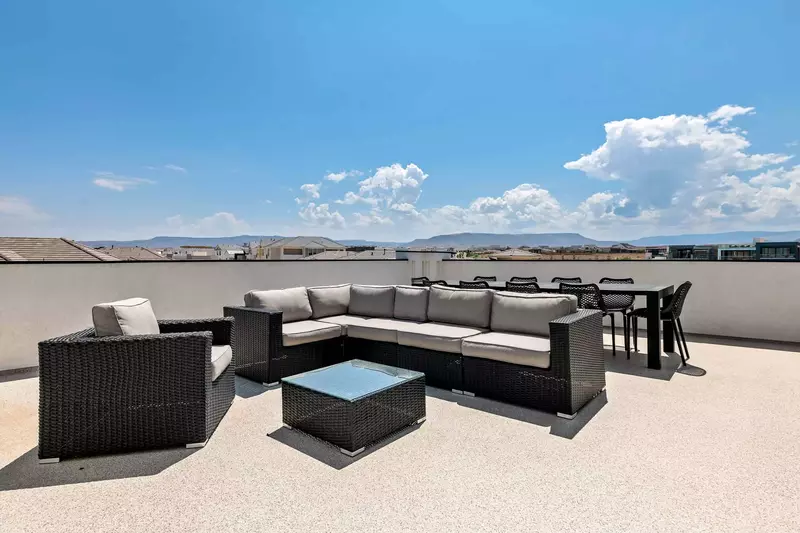 3rd Floor Patio