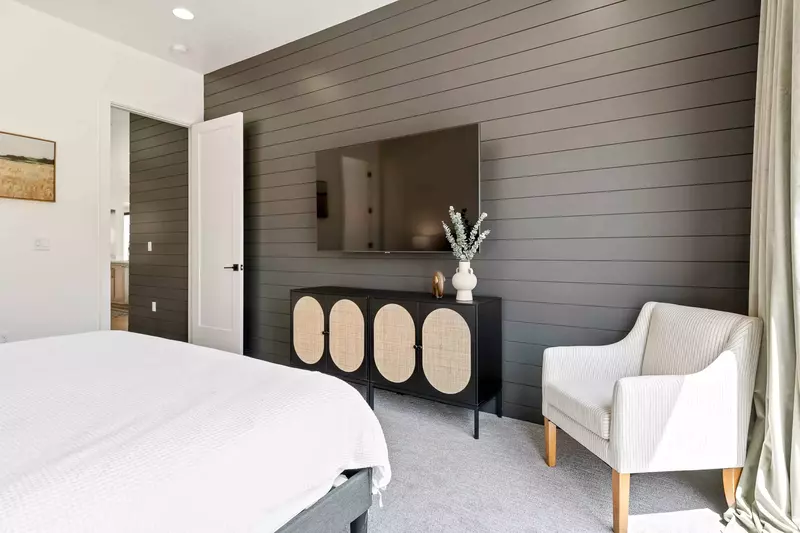 King Bedroom