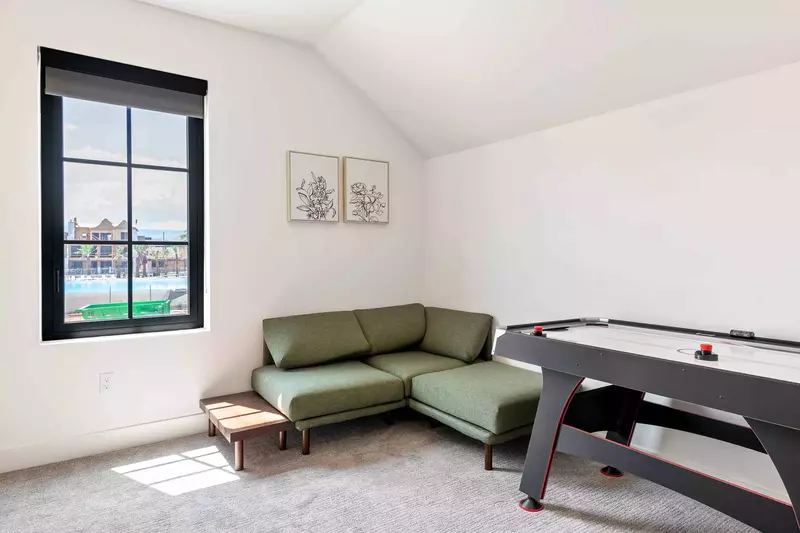 Bunk Room / Air Hockey