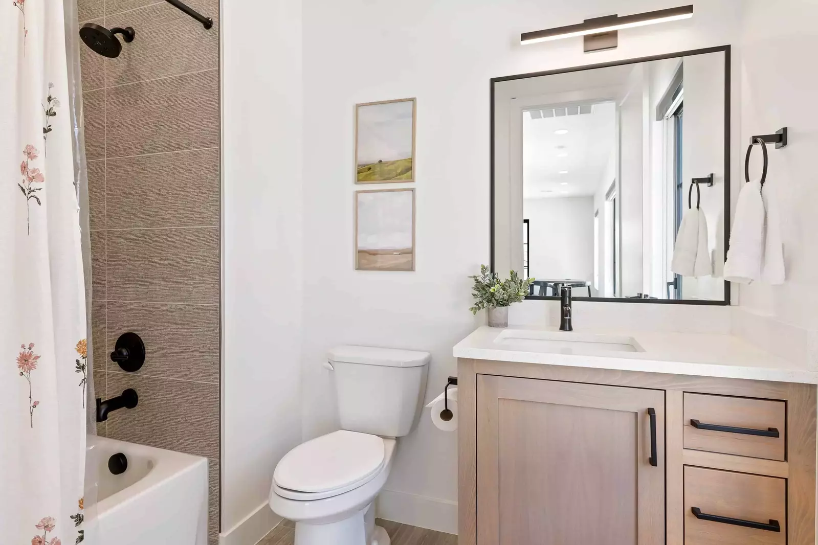 Full Bathroom
