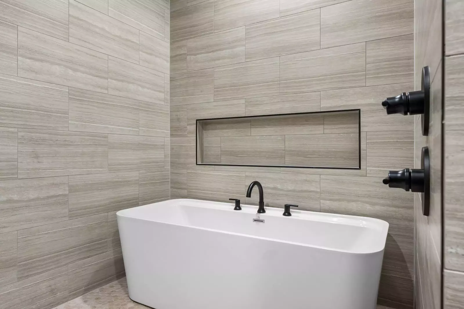 Bathtub