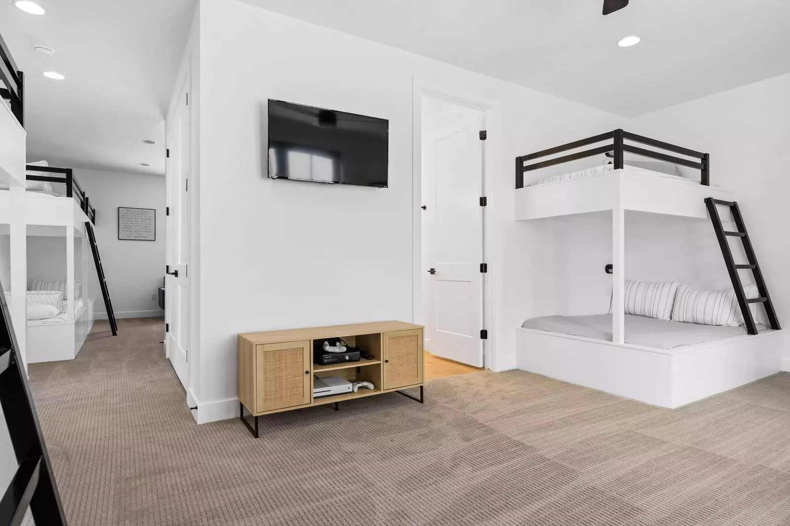 Bunkroom TV