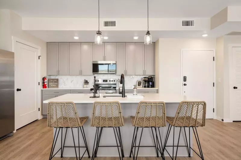 Counter Seating