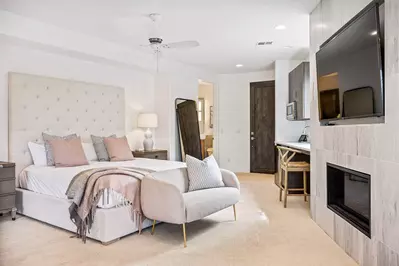 King Master Suite with Casita