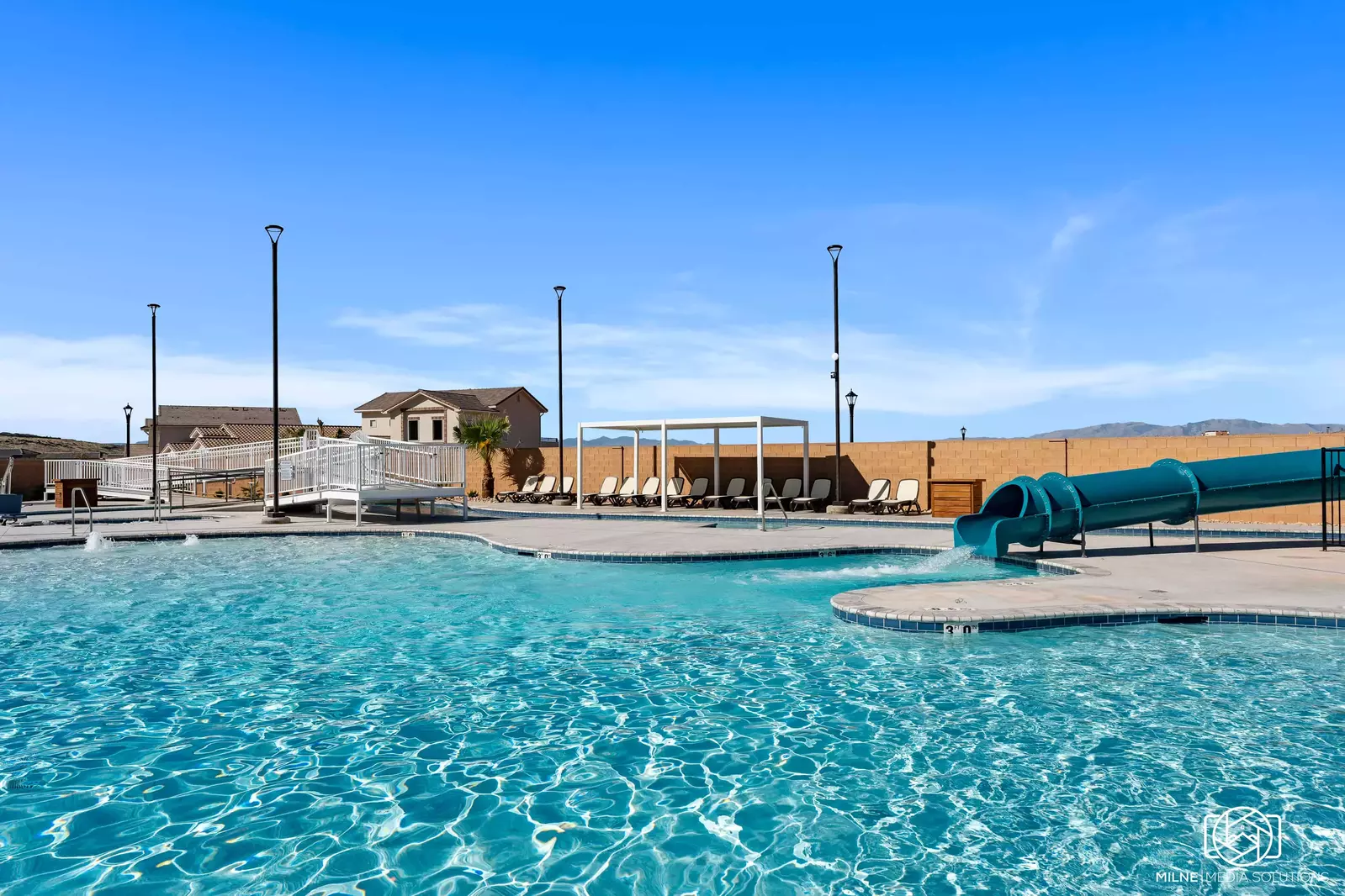 Community Pool / Waterslide / Lazy River
