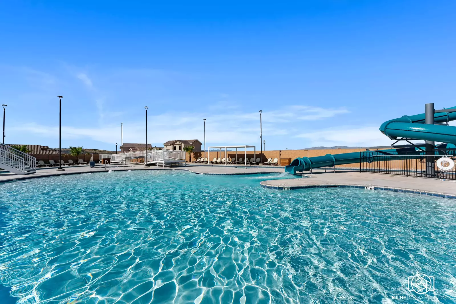 Community Pool / Waterslide / Lazy River