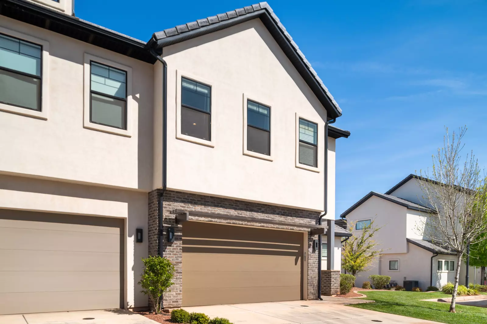 2 Car Garage, Front of Unit