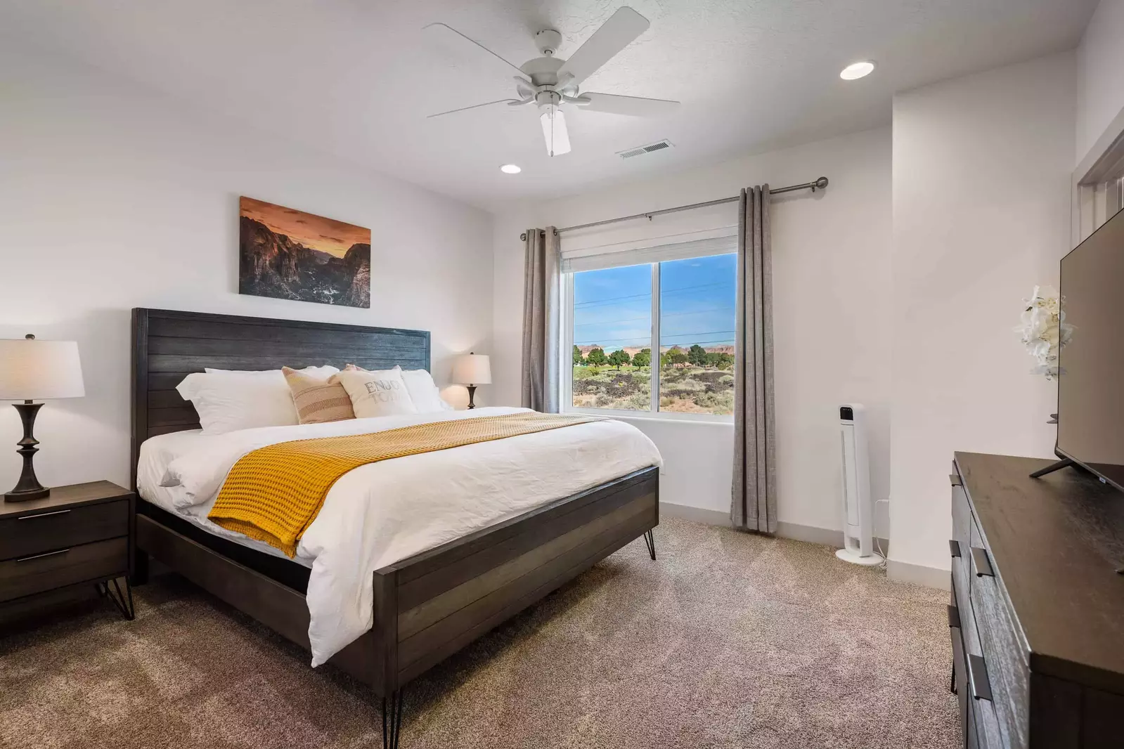 King Bed with Master Bath