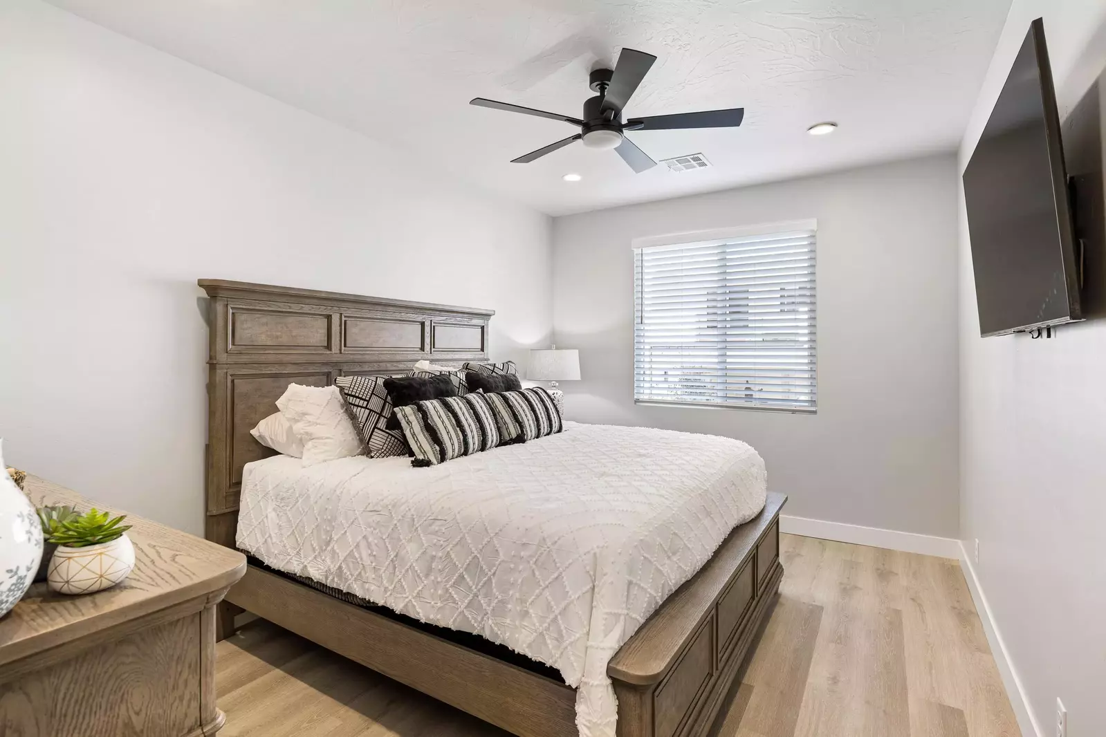 King Bedroom