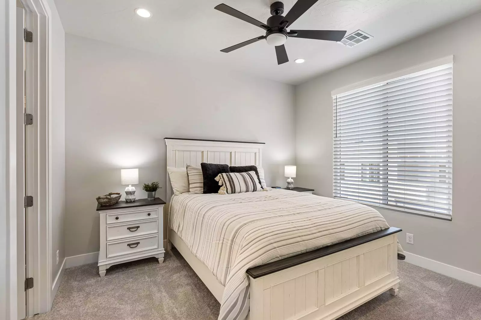 Queen Bedroom
