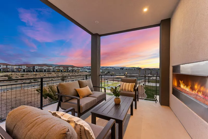 Private Patio w/ Fireplace