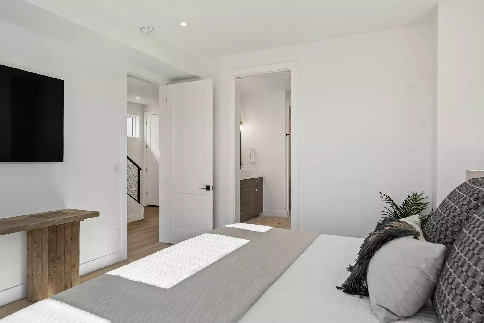 Queen Bedroom w/ Attached Bath