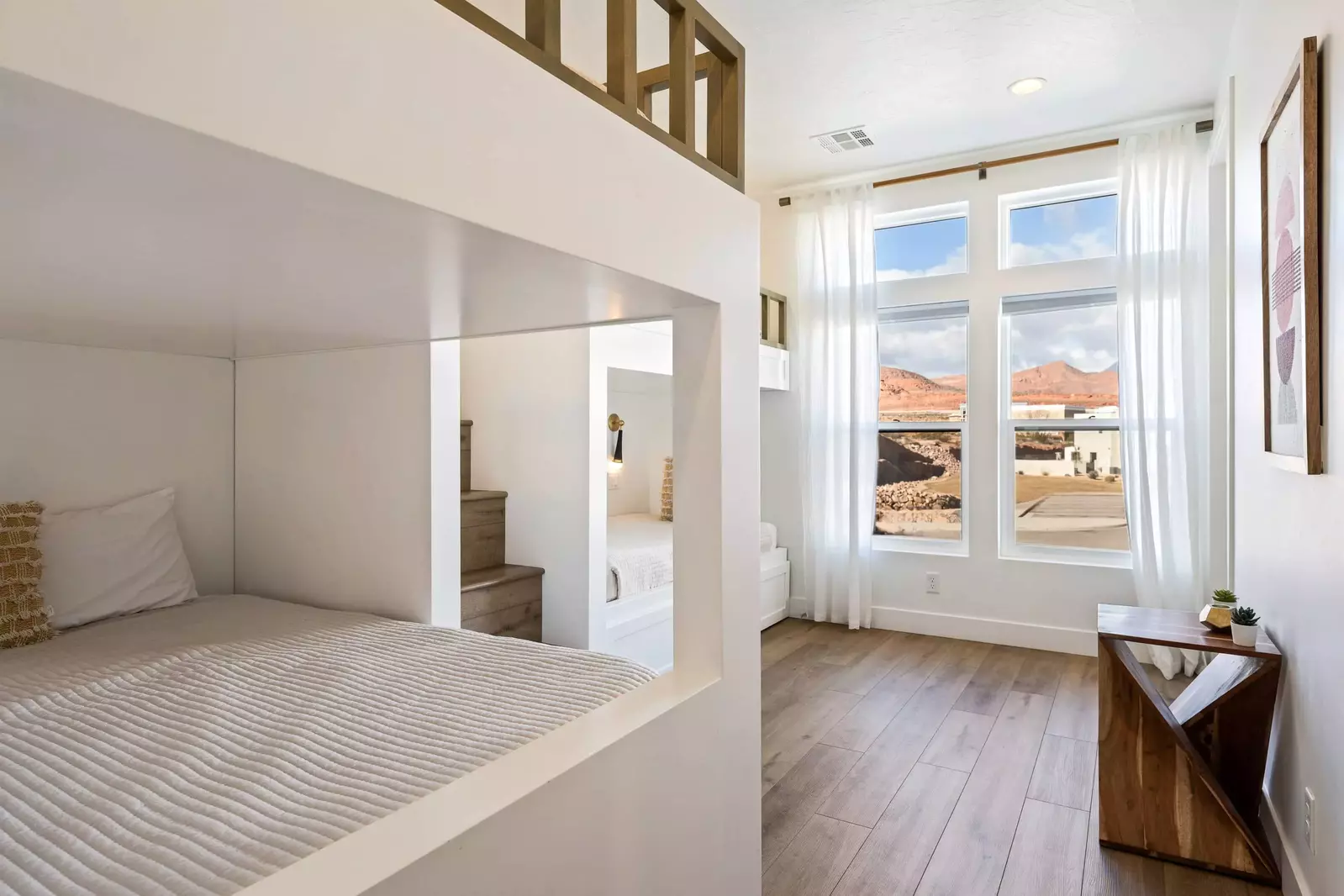 1 Twin/Twin, 1 Queen/Queen, 1Twin Trundle Bunkroom