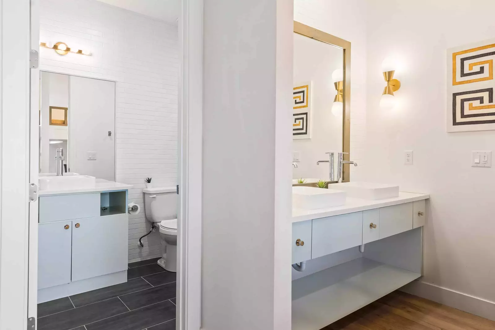 Bunkroom Bathroom
