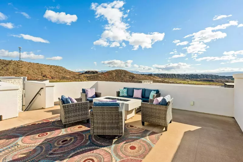 2nd Floor Patio
