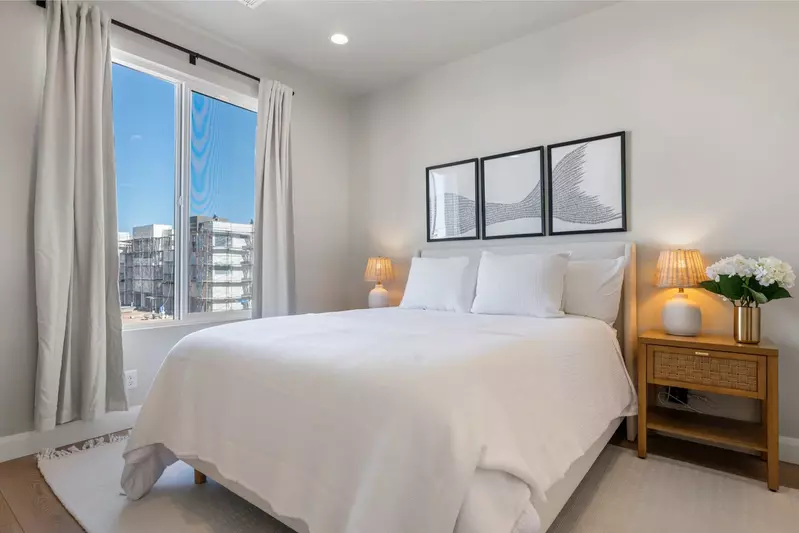Queen Bedroom