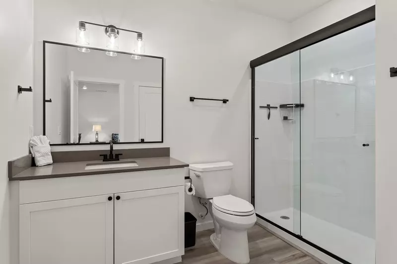 Main Floor Master Bathroom