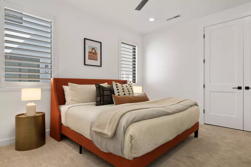 Queen Bedroom