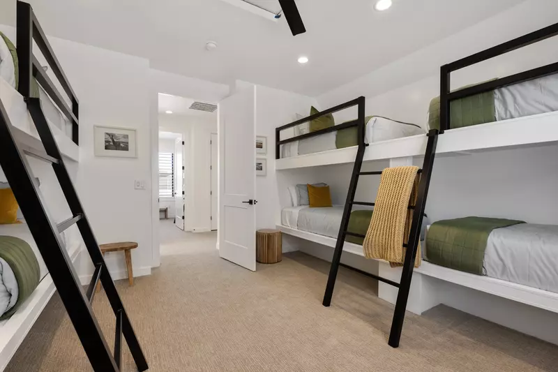 4 T/T Bunks