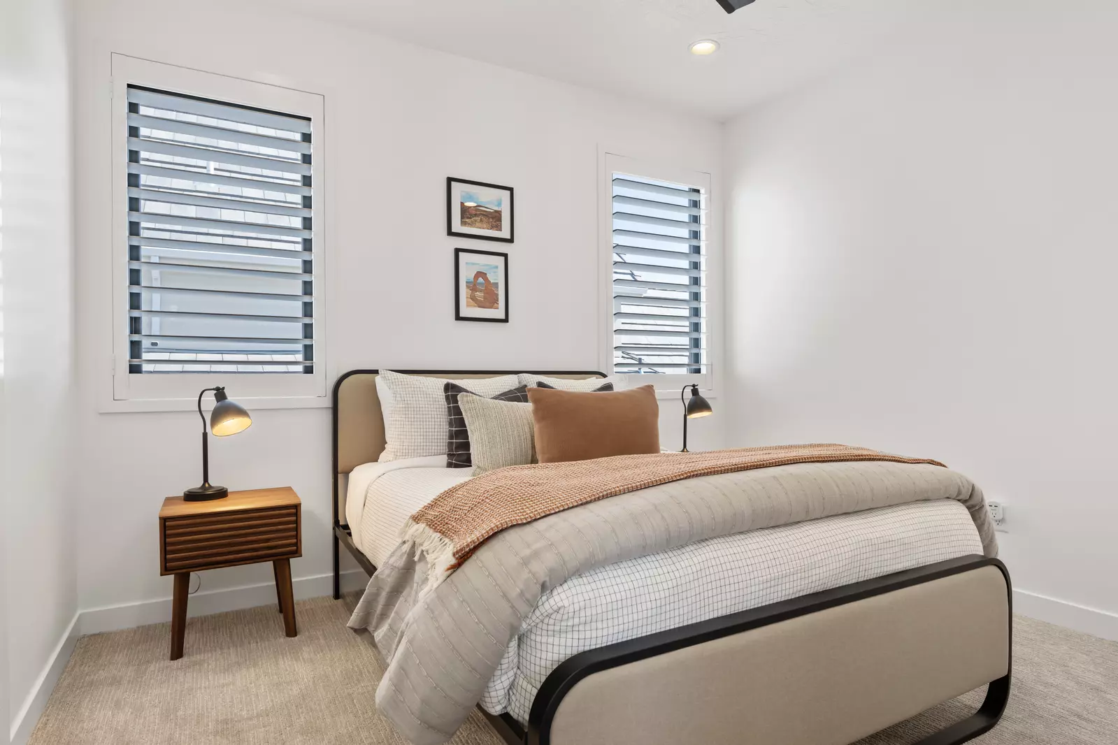 Queen Bedroom