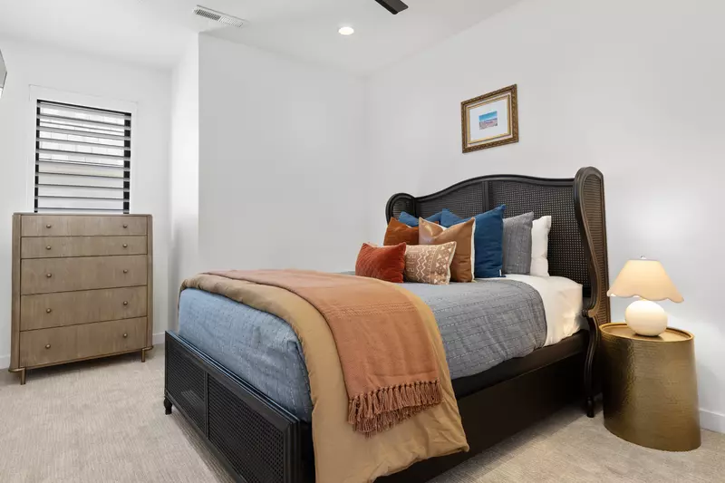 Queen Bedroom