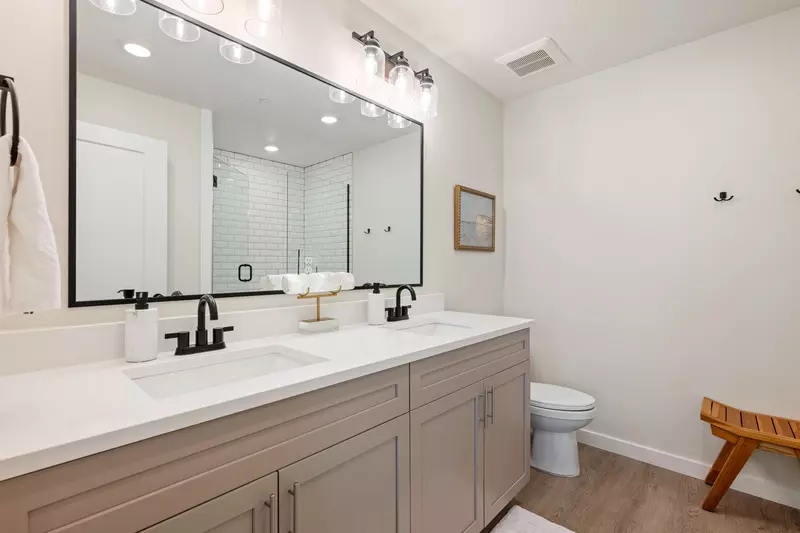 Bath Ensuite